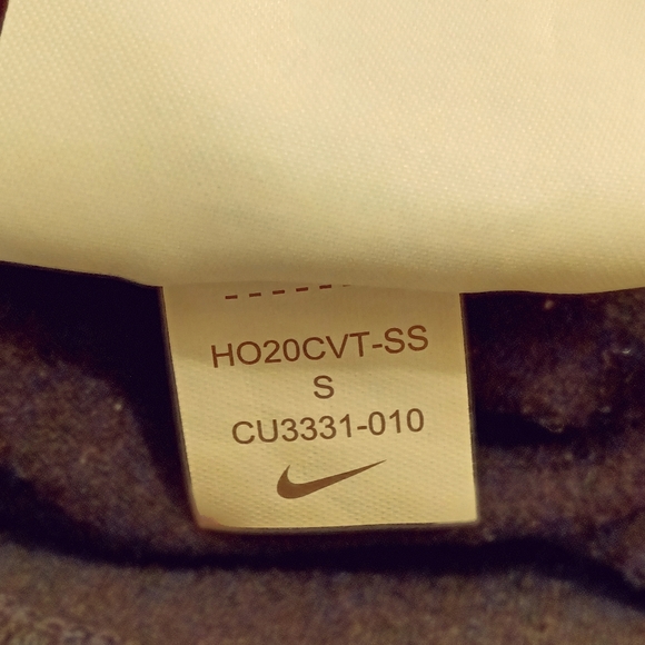 Nike Reflective Long Sleeve Fitted Cropped Dri-FIT Top Graphic+Arm Stripes - Picture 9 of 9